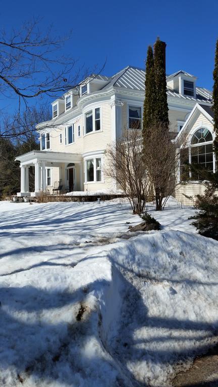 The Inn On Winter'S Hill Kingfield Eksteriør billede